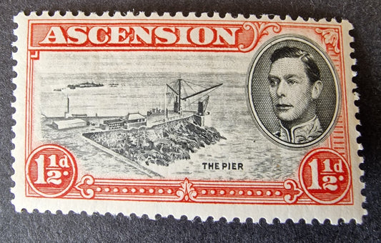 Ascension KGVI 1938-53 SG40a 1½d Black & Vermillion P13½ Davit Flaw Mint CV £400