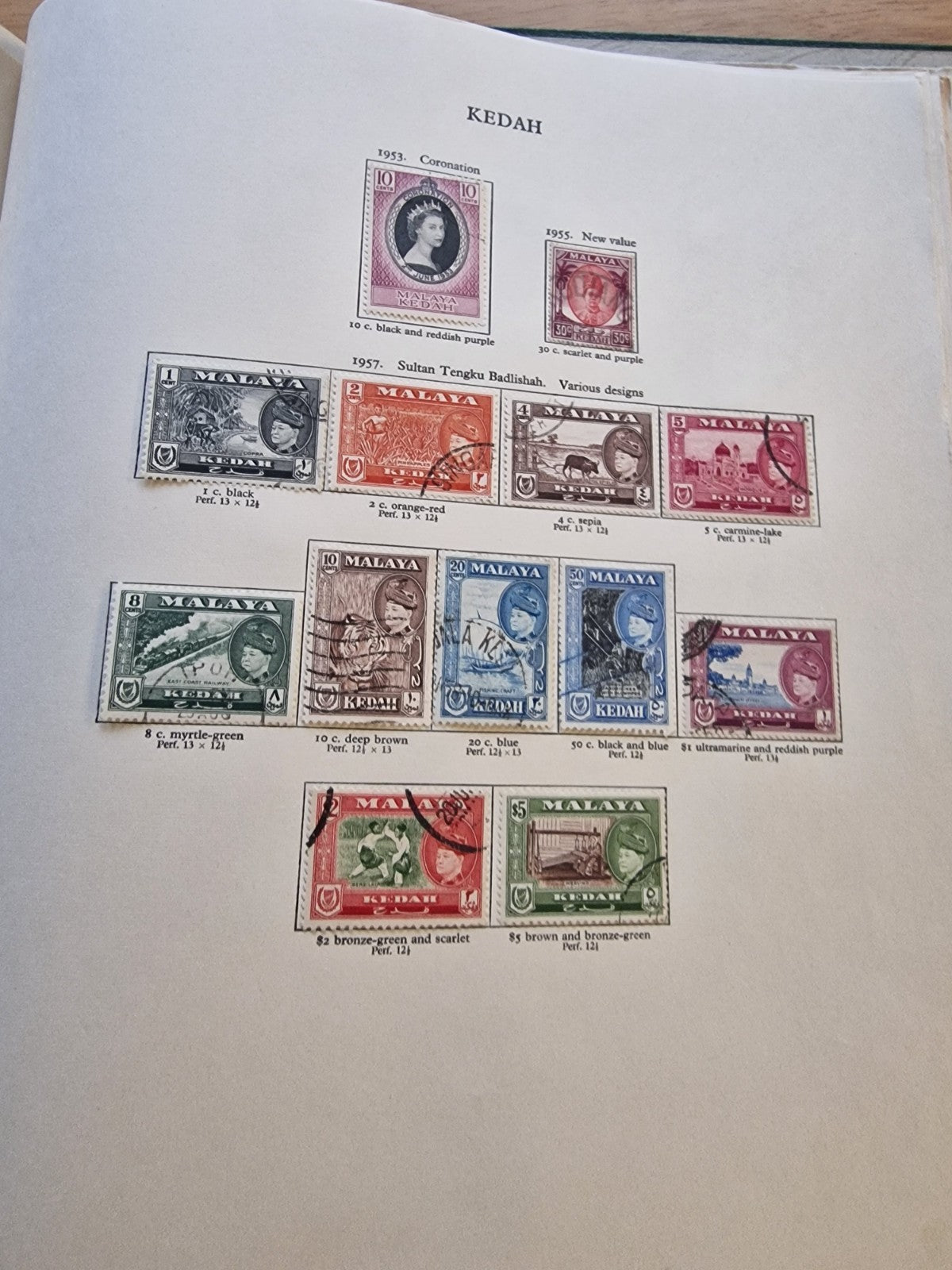 Superb QEII Used Collection in 4 New Age Albums Cat £18,500++